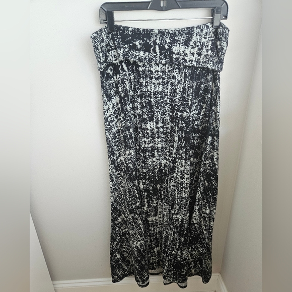 LuLaRoe Dresses & Skirts - Lularoe maxi skirt